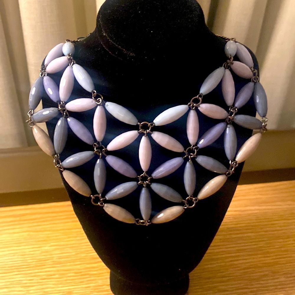 Vintage Lucite starburst collar, bib, shades of blue starburst necklace